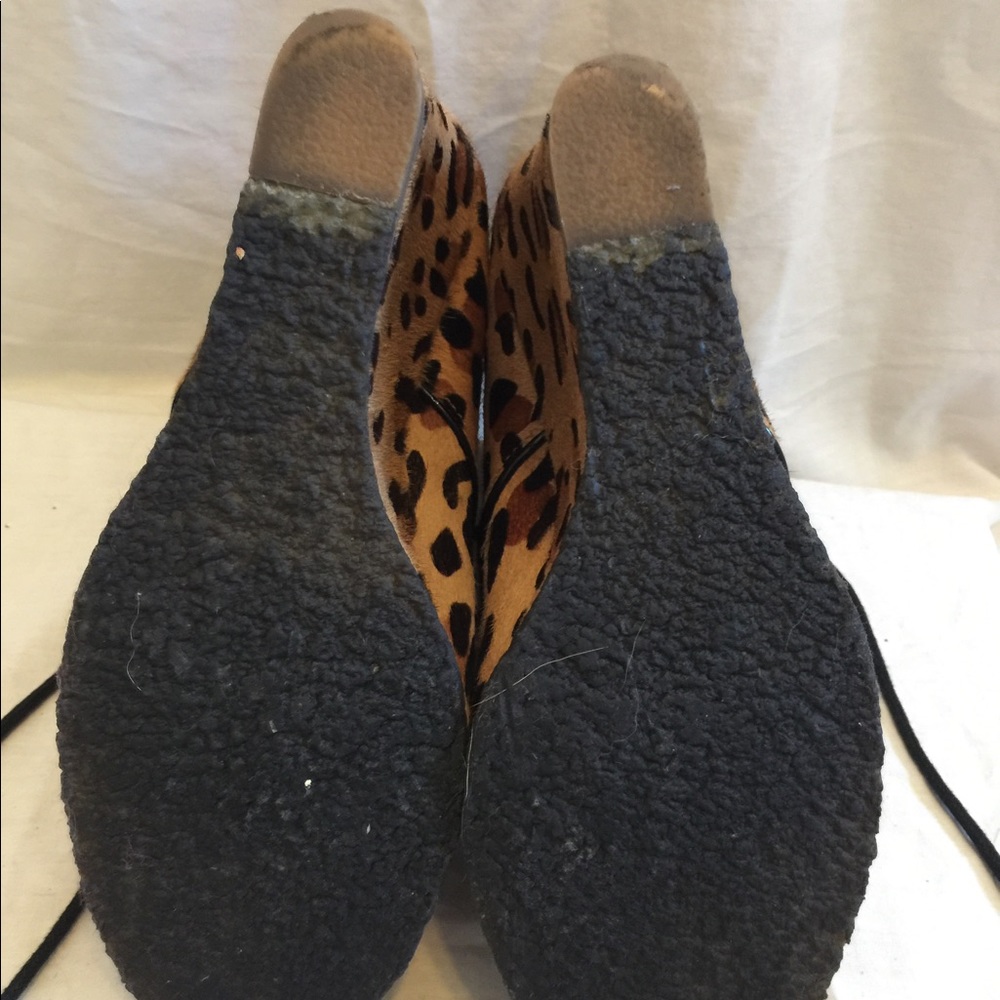 Shoemint Wedge Booties Size 8m - image 3